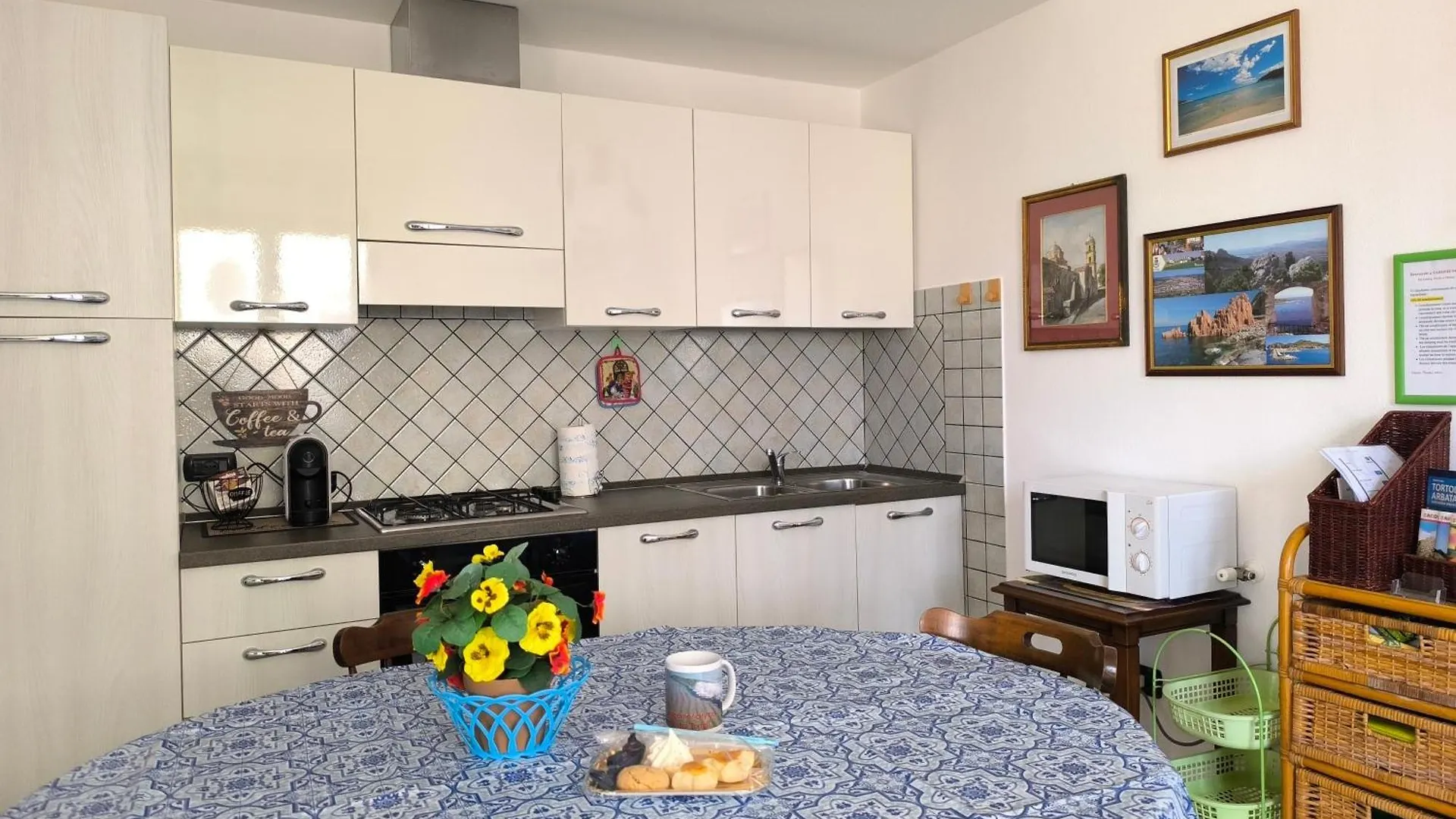Apartament Sadomunostra Tortolì 0*,  Włochy